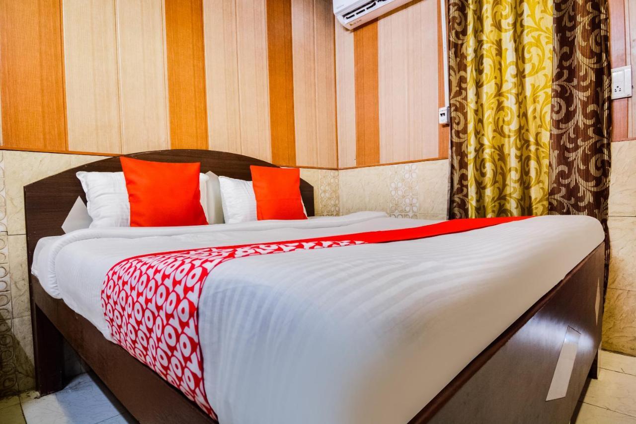 Oyo 46152 Hotel Neelam Karnāl Exterior foto