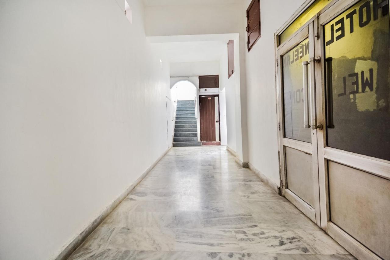 Oyo 46152 Hotel Neelam Karnāl Exterior foto