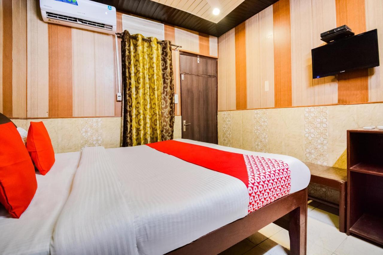 Oyo 46152 Hotel Neelam Karnāl Exterior foto